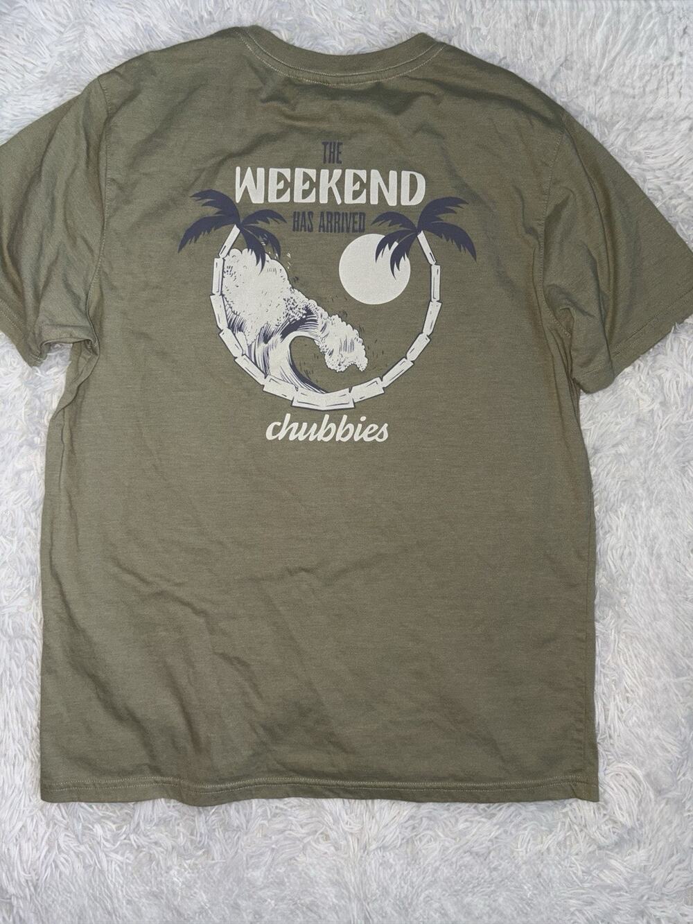 Chubbies adult L Olive “The Weekend Has Arrived” Tee. Cute, Grt. Quality